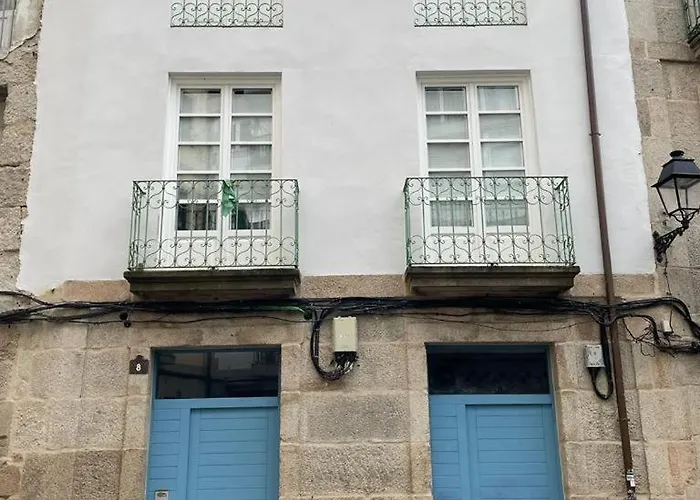 Daire Sarabia Darriba *